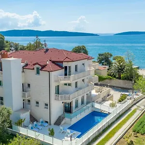 **** Hotel Riva With Swimming Pool Croatie