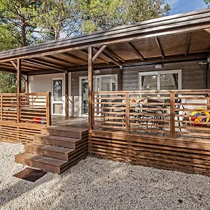  Üdülőpark Eurocamp Mobile Homes At Porton Biondi Horvátország