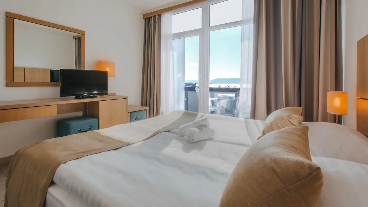 Magal Maradiso Hotel By Aminess Njivice 3*,